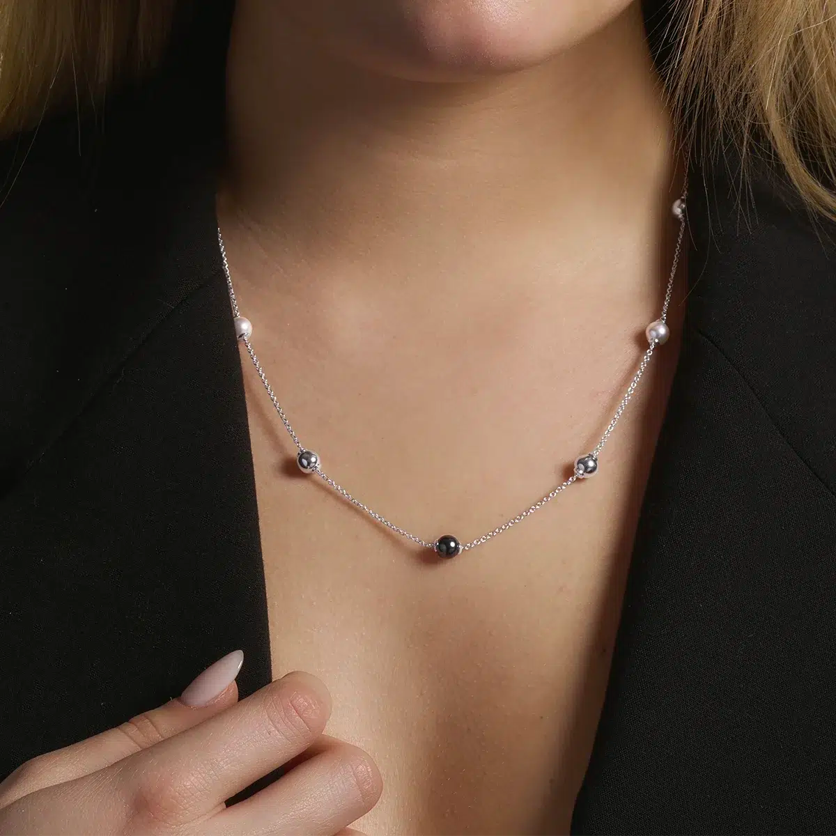 Collier LIORA