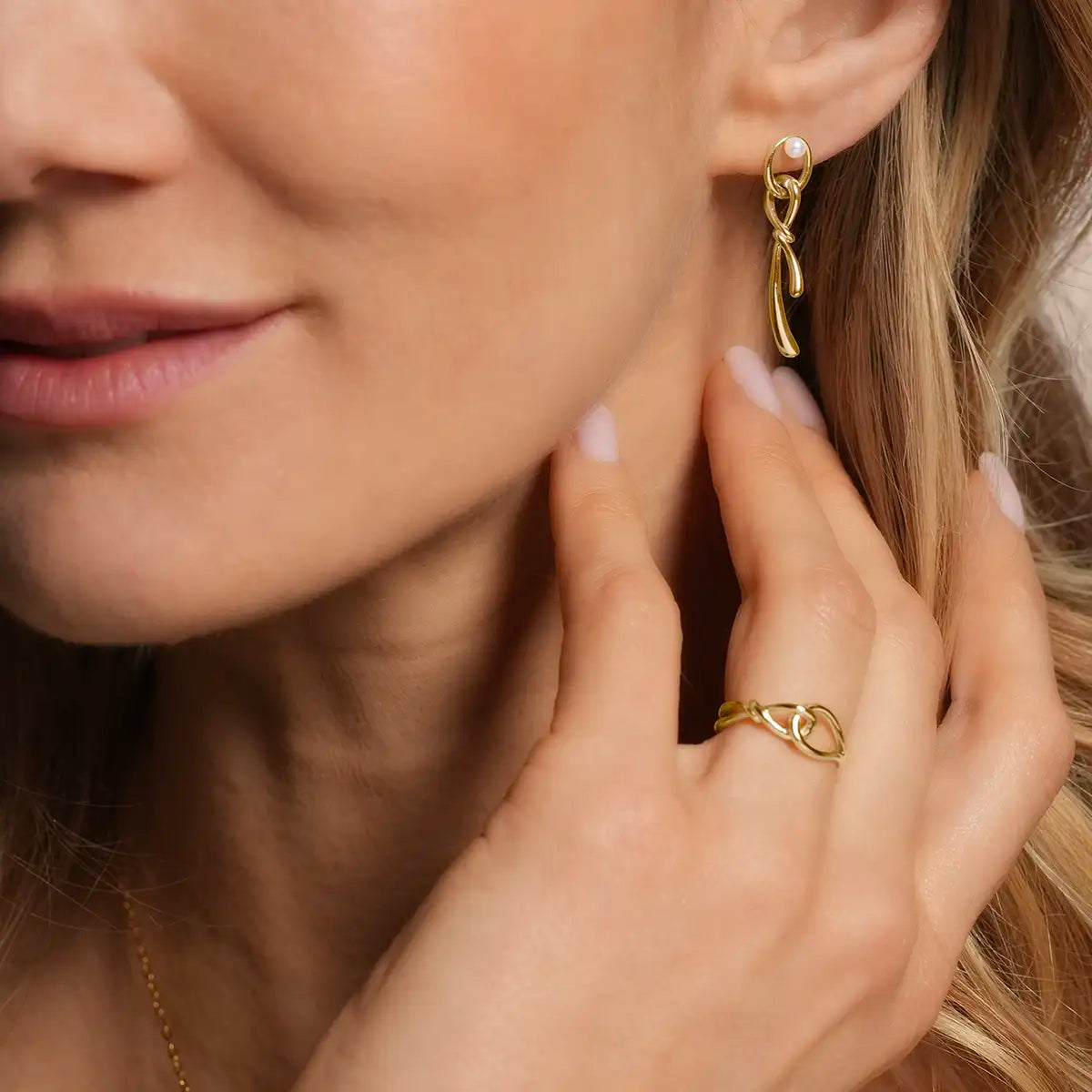 Boucles d’oreilles ETERNA – Argent Doré et Perle d’Eau Douce