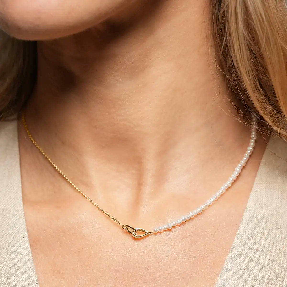 Collier DUALIA – Argent Doré et Perles d’Eau Douce