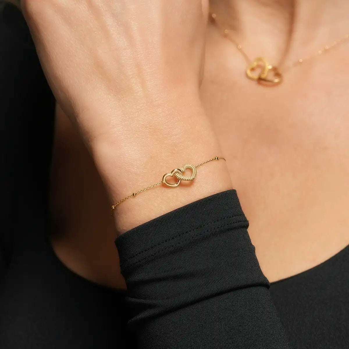 Bracelet SÉRÉNA – Cœurs Entrelacés Argent Doré