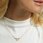 Collier AMEA porté