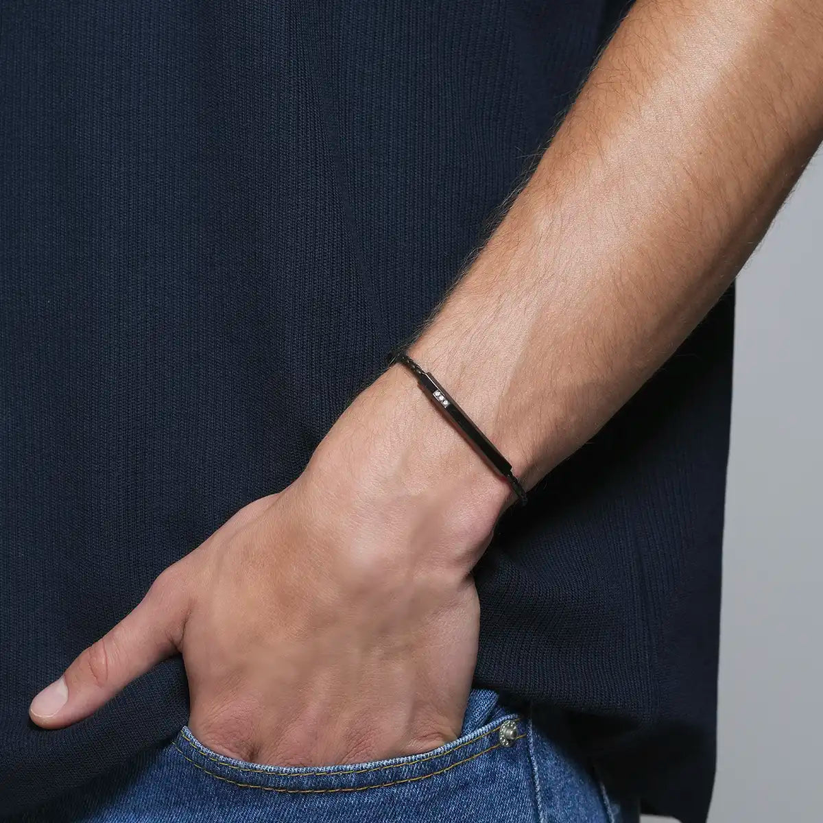 Bracelet noir INSTINCT
