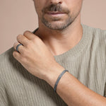 Bracelet jonc TAÏGA porté