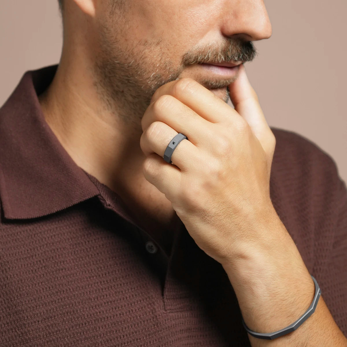 Bague ETNA porté