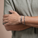 Bracelet TAÏGA gris porté